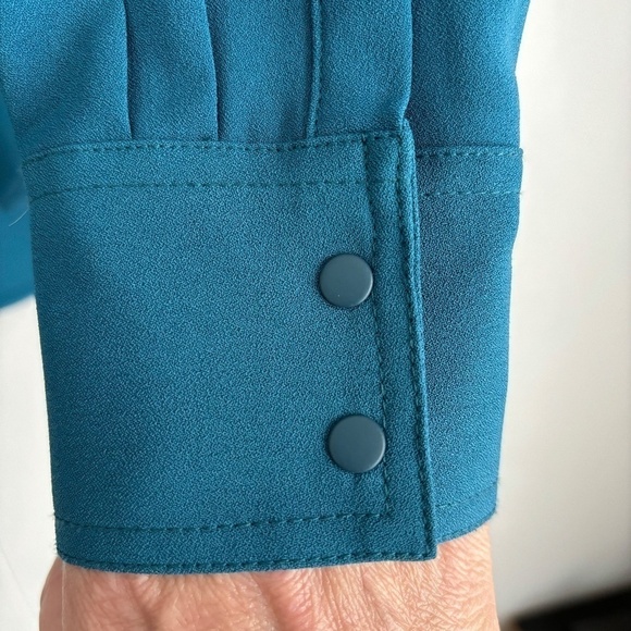 Beautiful half zip pullover Hillary Radley tunic length blouse size M - Picture 7 of 11